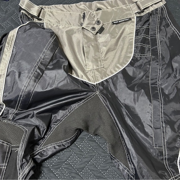 Motorcycle Pants Heat Resistant Knee Pads Mens Size 42 Adjustable Waist Vented - Picture 8 of 14